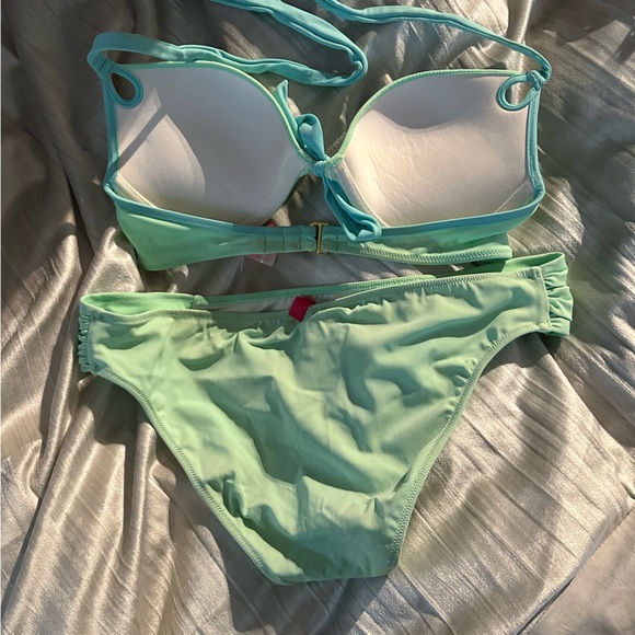 VS BIKINI SET - Picture 2 of 5